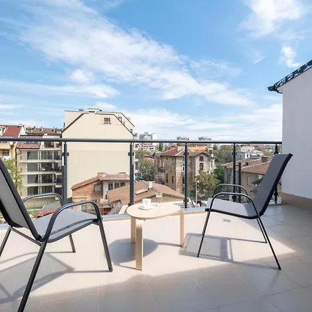 Large Terrace In Old Center Of By Flat Mаnager Appartement