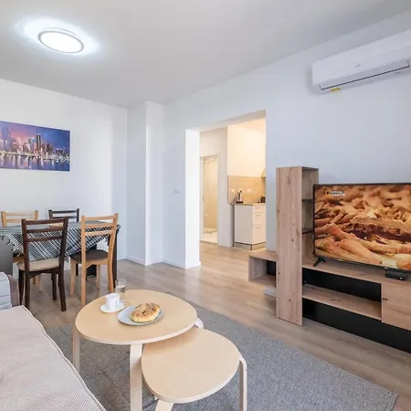 Large Terrace In Old Center Of By Flat Mаnager Appartement Sofia